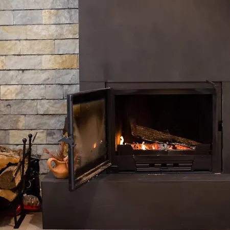 The Pine Grove Dom wakacyjny Golem (Tirana)