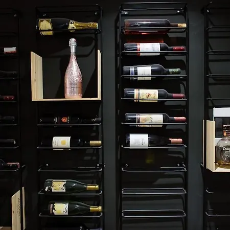 Tatil Evi The Pine Grove Golem (Tirana)